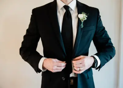 Moda ślubna dla Pana Młodego, czyli jak znaleźć garnitur idealny?